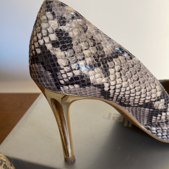 Sandler , neutral snake skin shoes. Worn once, good condition. - Picture 5 of 8